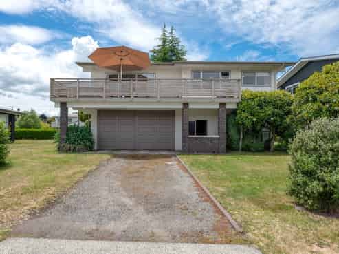 11 Nisbet Terrace, Kinloch