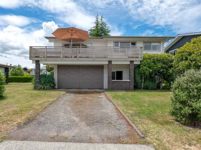 11 Nisbet Terrace, Kinloch