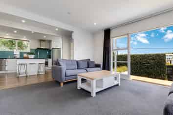 9 Laxon Avenue, Otara