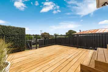 9 Laxon Avenue, Otara