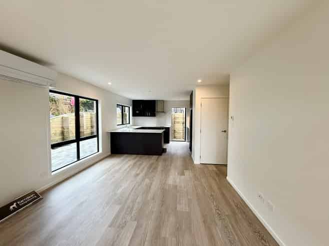 2/4B Mohi Place, Nukuhau