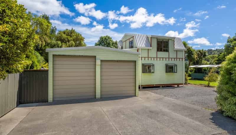 18 Phillips Road, Ngakuta Bay