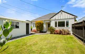 10A Marina Grove, Hutt Central