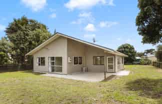 1 Cordyline Road, Port Waikato