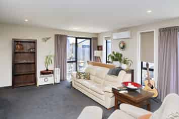 27 William Nicholls Drive, Belfast