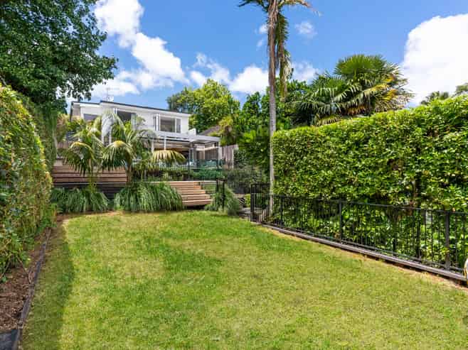 8 Livingstone Street, Westmere