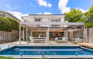 8 Livingstone Street, Westmere