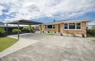 65 Chadwick Road, Greerton