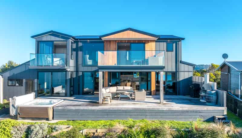 46 Kennedy Point Road, Surfdale