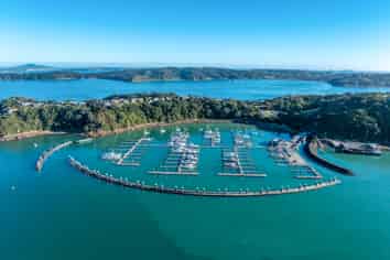 46 Kennedy Point Road, Surfdale