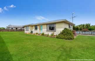 2 Paisley Street, Kew