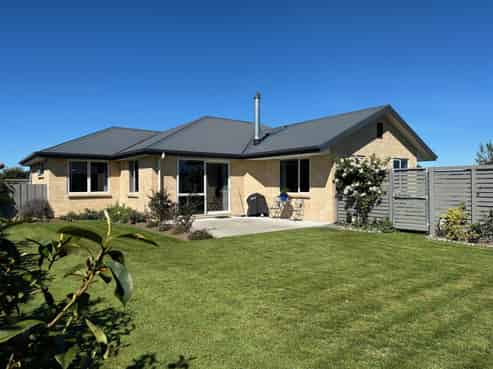 4 Loe Place, Amberley