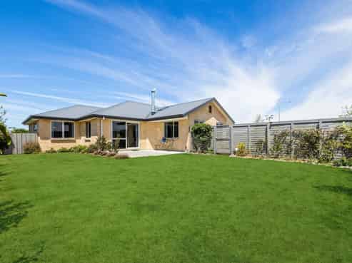 4 Loe Place, Amberley