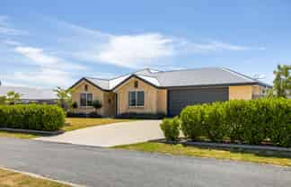 4 Loe Place, Amberley