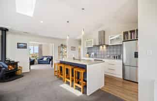 4 Loe Place, Amberley