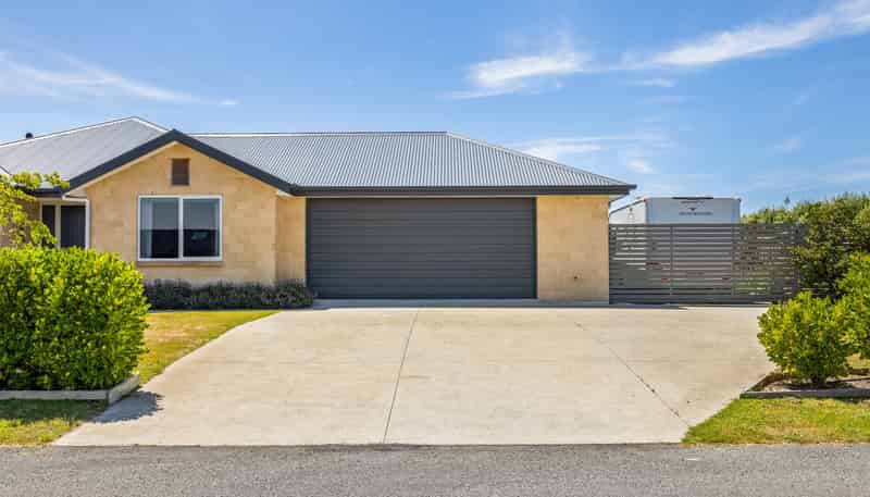 4 Loe Place, Amberley