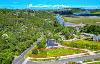 48 Awanui Road, Red Beach