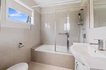 160a Ranolf Street, Glenholme