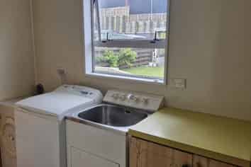 100 Young Street, New Plymouth