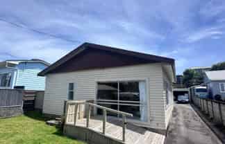 100 Young Street, New Plymouth