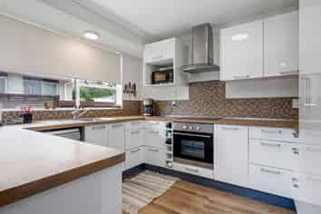 8B Alexander Place, OTAKI