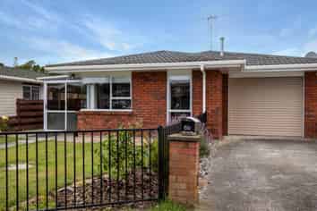 8B Alexander Place, OTAKI