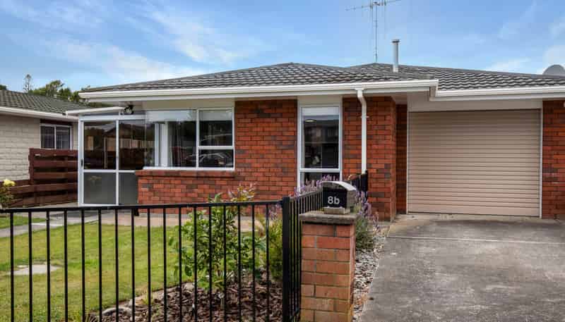 8B Alexander Place, OTAKI