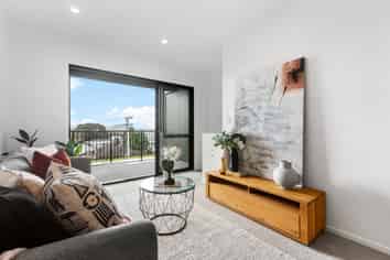 2/11 Ryburn Road, Mount Wellington