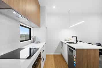 2/11 Ryburn Road, Mount Wellington