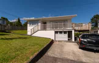 40 Roseberry Avenue, Birkenhead