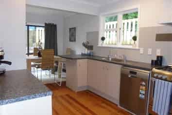 8 John Street, Stokes Valley