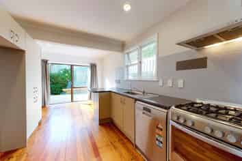 8 John Street, Stokes Valley