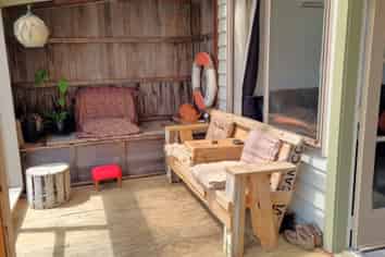 3 Bay Road, Riverton