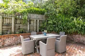 112B Kelburn Parade, Kelburn