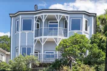 112B Kelburn Parade, Kelburn