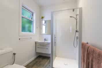 112B Kelburn Parade, Kelburn