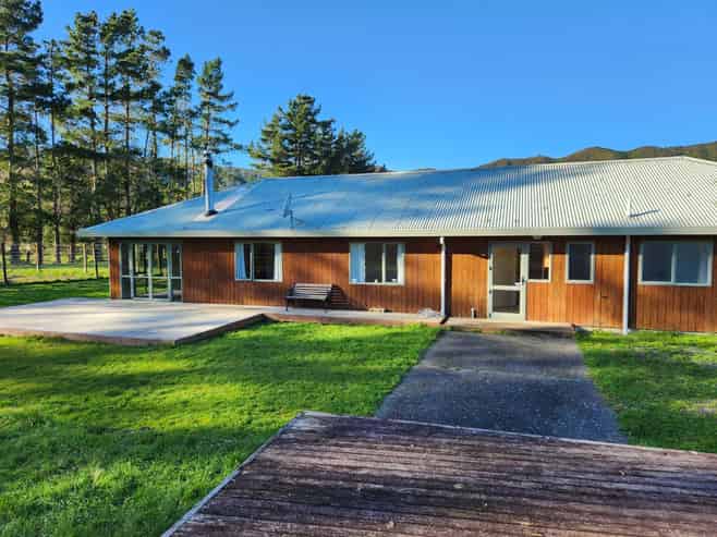 B/351 Wellington Road, Wainuiomata
