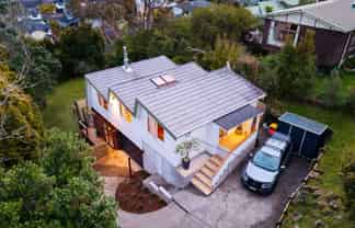 1000 East Coast Road, Northcross