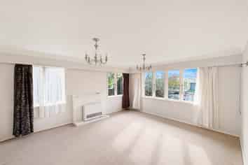 10 Roosevelt Street, Levin