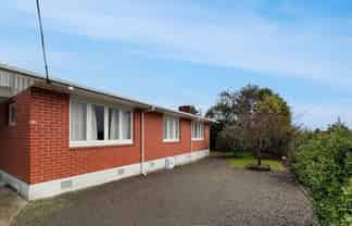 10 Roosevelt Street, Levin