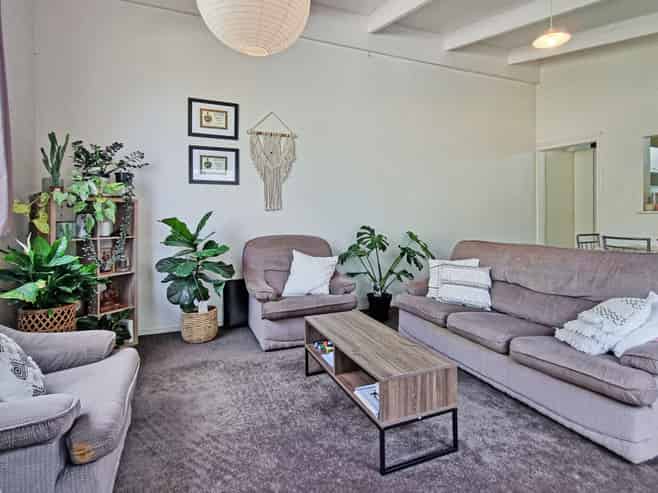 16A Lawrence Street, Newtown