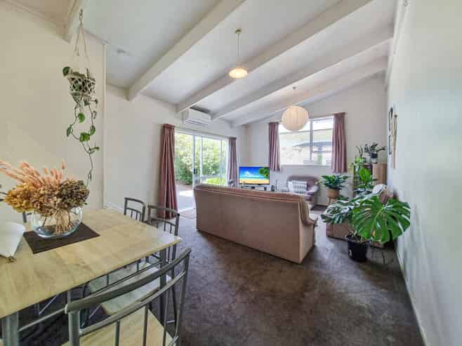 16A Lawrence Street, Newtown