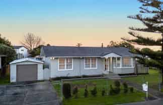 1 Crampton Place, Manurewa