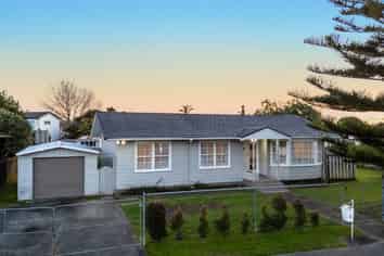 1 Crampton Place, Manurewa