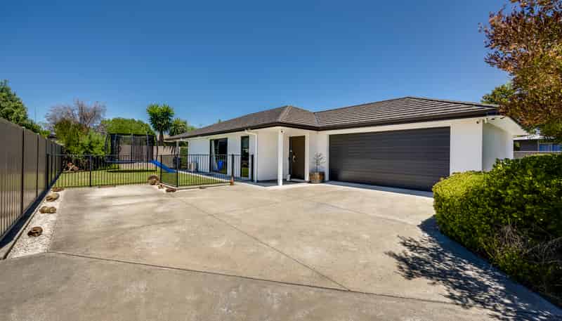 39a Merton Crescent, Pirimai