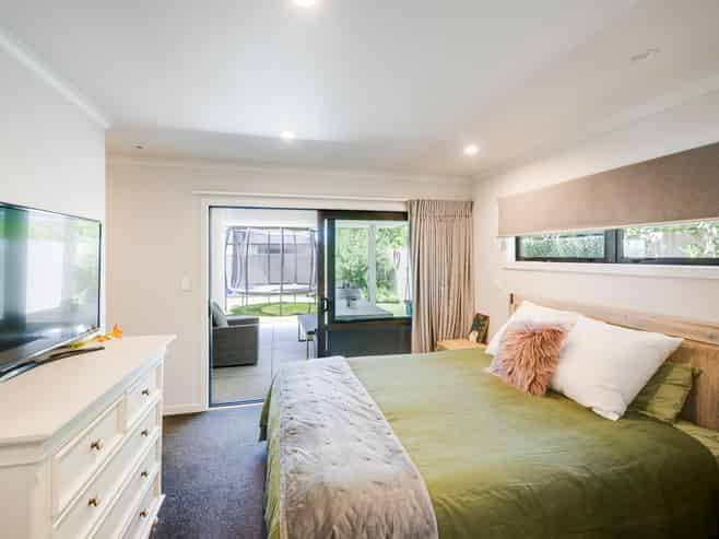 39a Merton Crescent, Pirimai