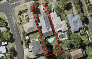 24 Bond Crescent, Forrest Hill