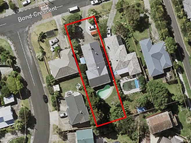 24 Bond Crescent, Forrest Hill