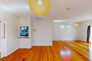 8 Richard Street, Belmont