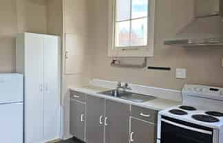 2/192 Scott Street, Redwoodtown